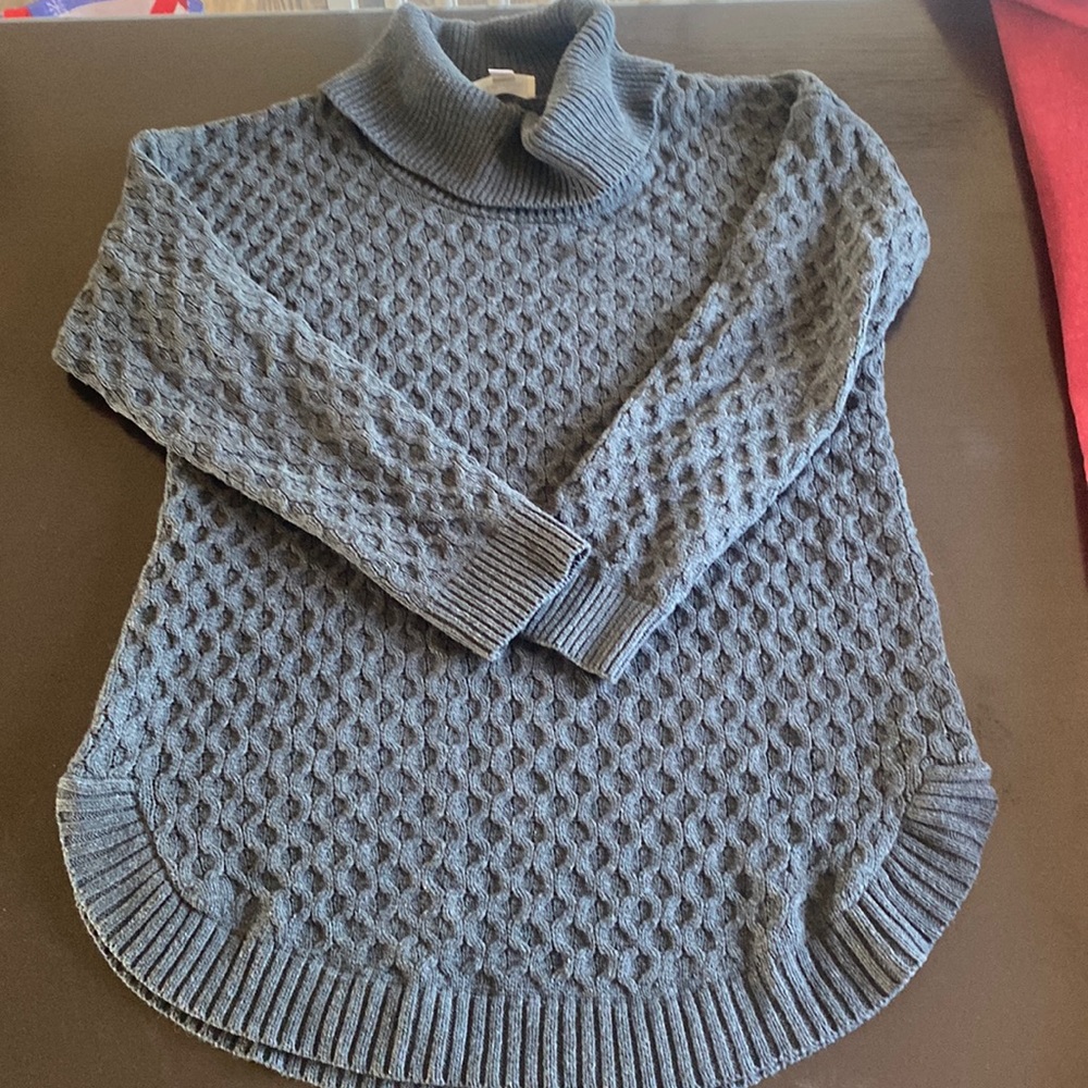 Size large motherhood maternity tunic